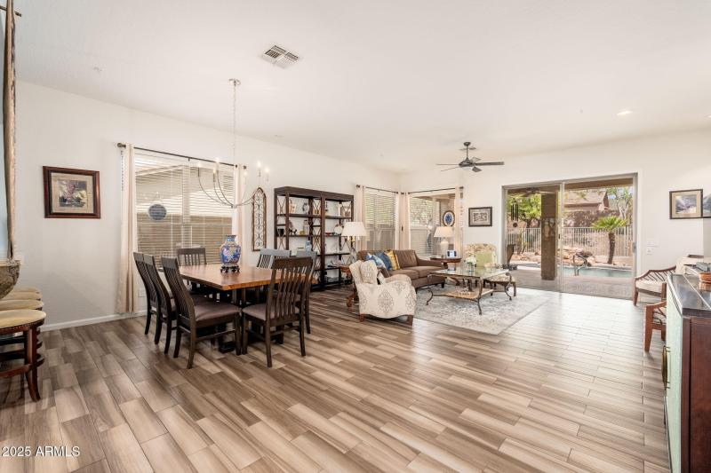 14734 E Crested Crown - 08