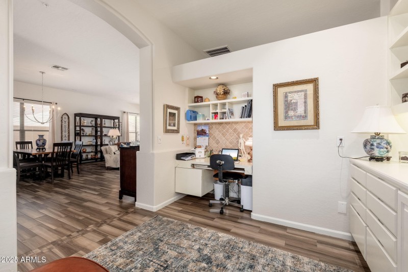 14734 E Crested Crown - 31