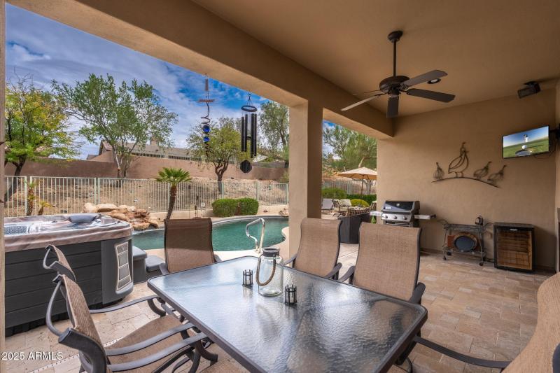 14734 E Crested Crown - 36