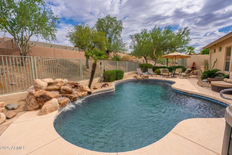 14734 E Crested Crown - 40