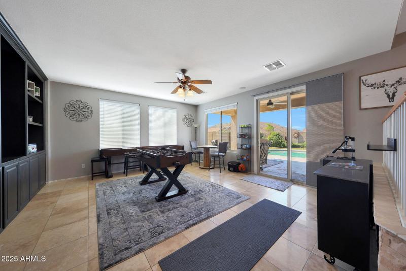 B (19) Bonus Game Room