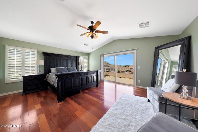 B (53) Owner's Suite