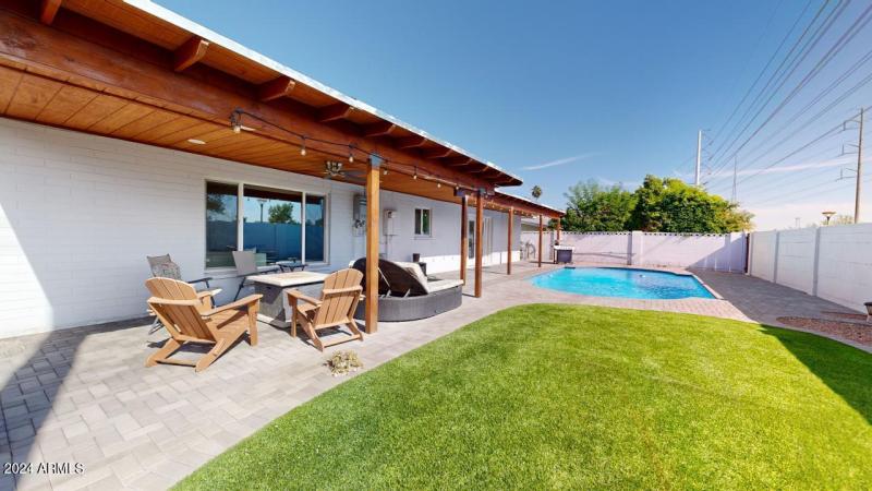 2525-N-66th-St-05302024_165451