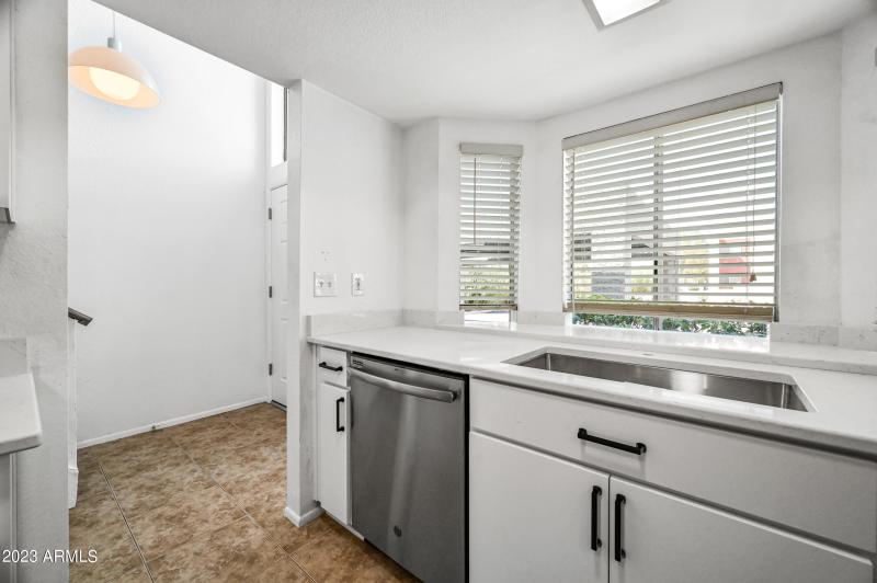 ocupix-220N22P1025-12