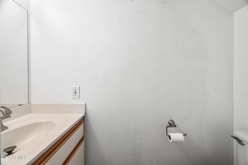 ocupix-220N22P1025-16