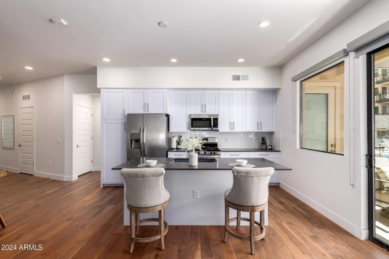 0005-06 - Earll 7300