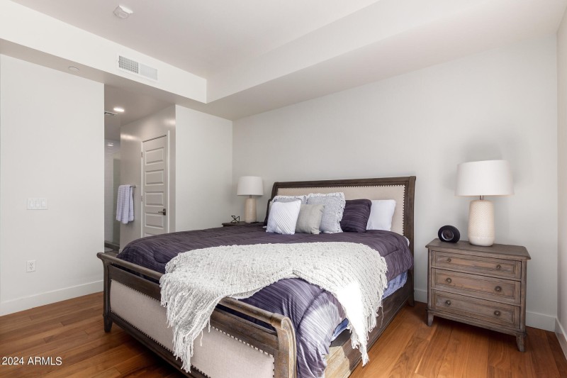 0017-17 - Earll 7300