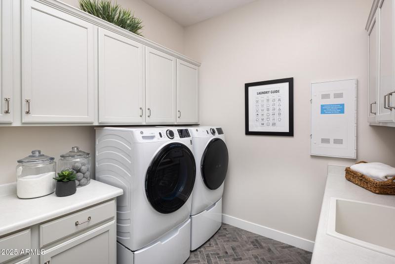 20573 E Via Del Jardin