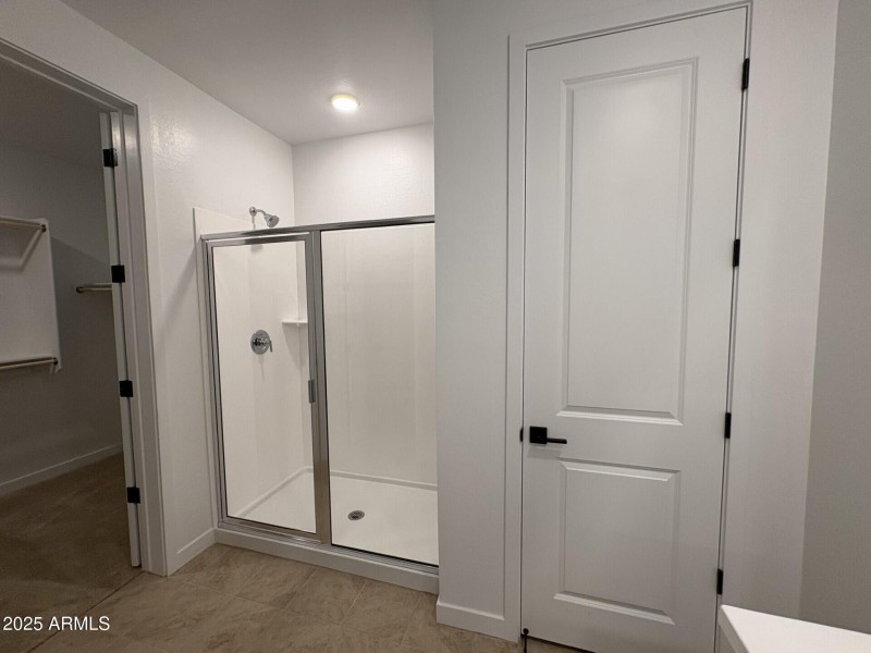 CP45 Lot 109 PR Bath Shower