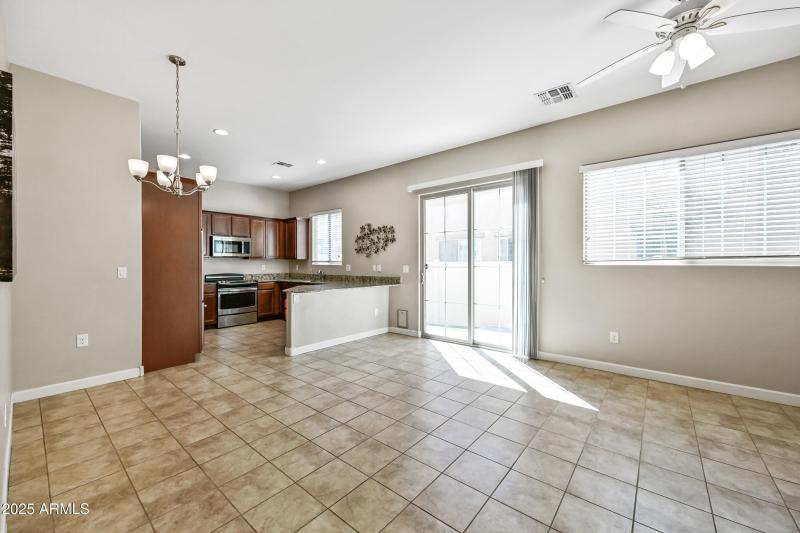 3-1367SCCD1104-ocupix