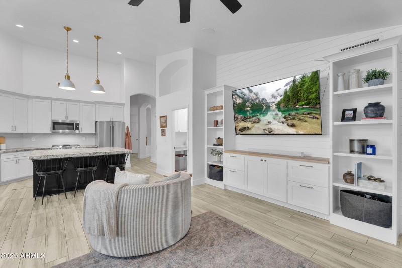 18-web-or-mls-Stacey-13