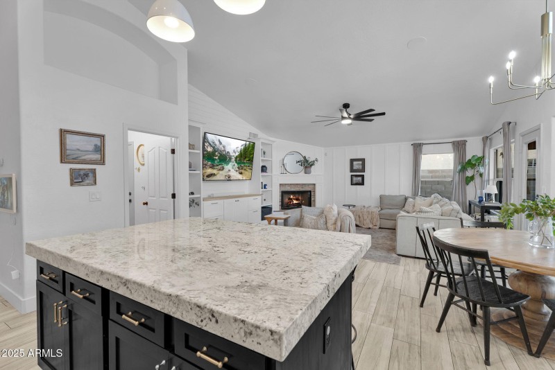 24-web-or-mls-Stacey-19