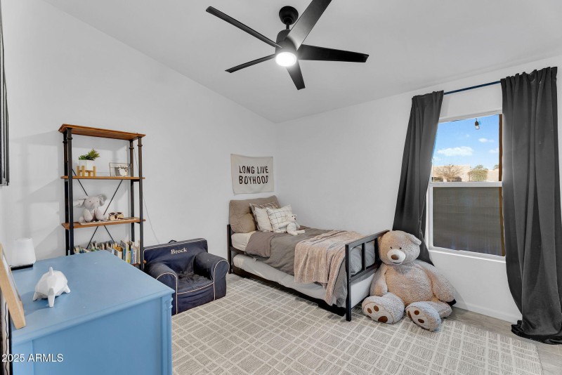 42-web-or-mls-Stacey-40