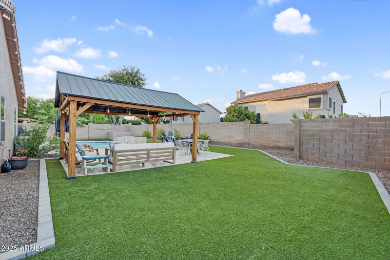 56-web-or-mls-Stacey-58