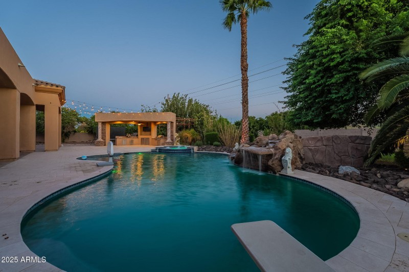 132-web-or-mls-Starflower-Twilight-14