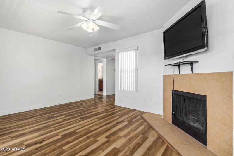 0006-06 - Mountain View