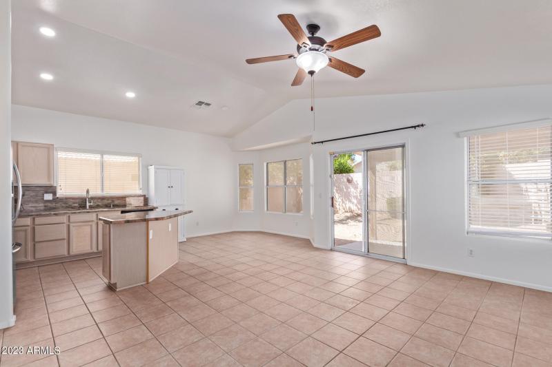 0009-09 - Campo Bello