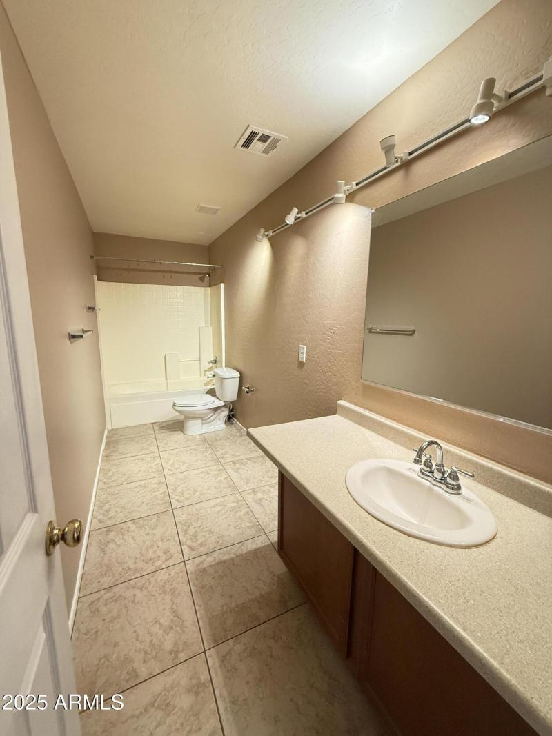 2nd Bathroom