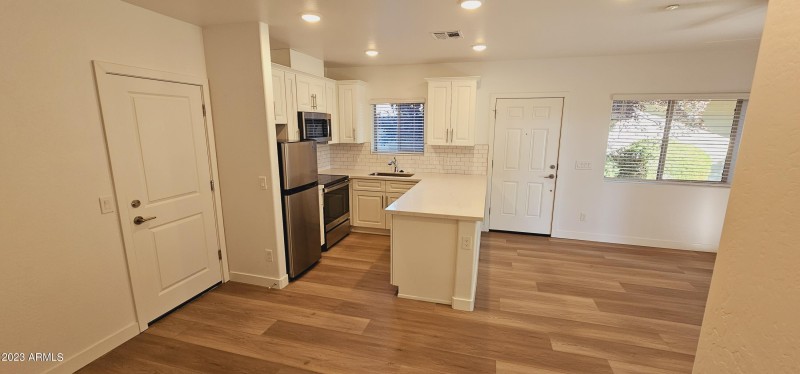 Kitchens (4)