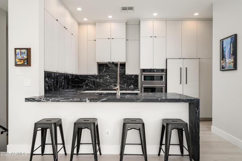 Fully Renovated Luxury Kitchen