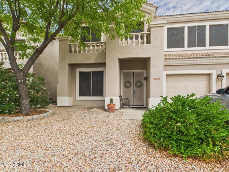 CAM02404G0-PR0144-STILL035