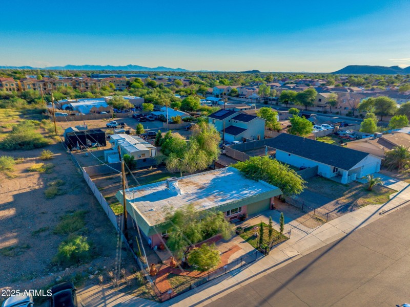 28-web-or-mls-ext_-11