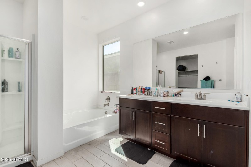 Primary Bedroom En-Suite