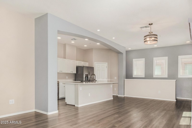 42424 N GAVILAN PEAK PKWY 55206