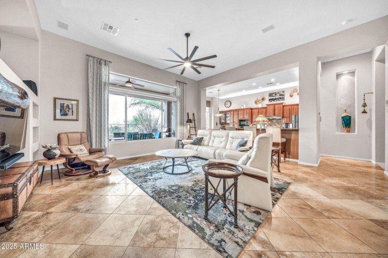 41212 N Congressional Dr-10