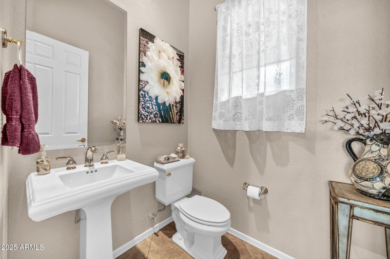 41212 N Congressional Dr-30