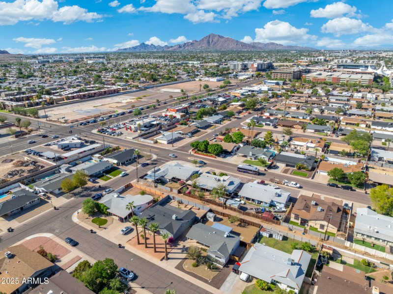 53 - 7240 E Garfield St