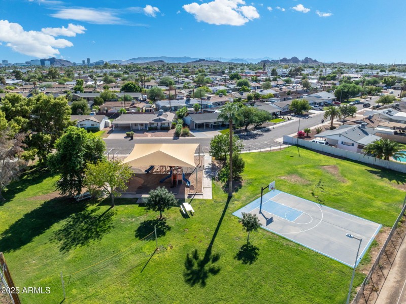 72 - 7240 E Garfield St