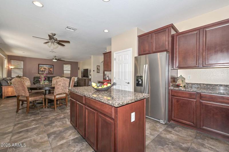 Kitchen-Breakfast Room