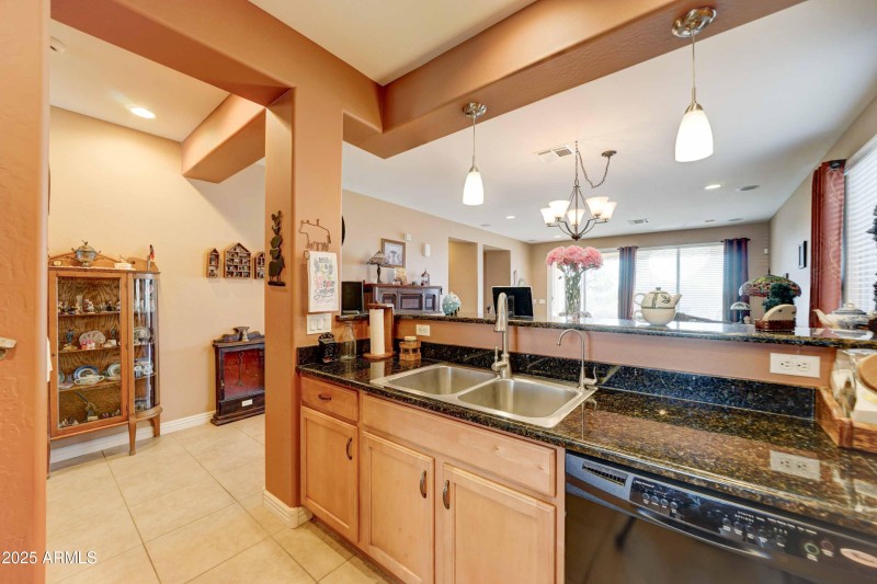 479 S 227th-11