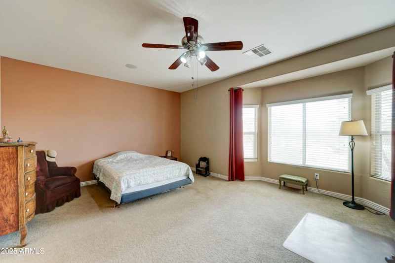 479 S 227th-16