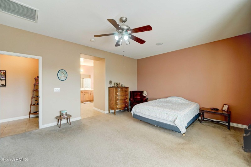479 S 227th-17