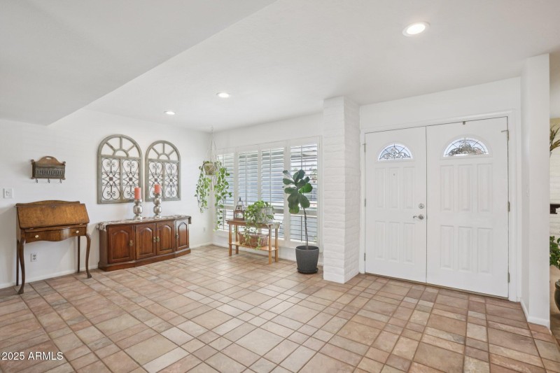 12-web-or-mls-N 26th St-S2409-012