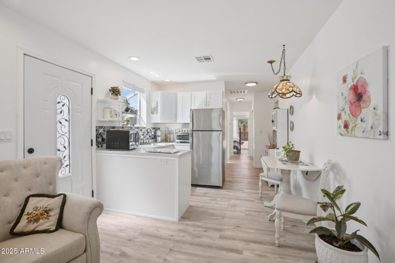 23-web-or-mls-N 26th St-S2409-023