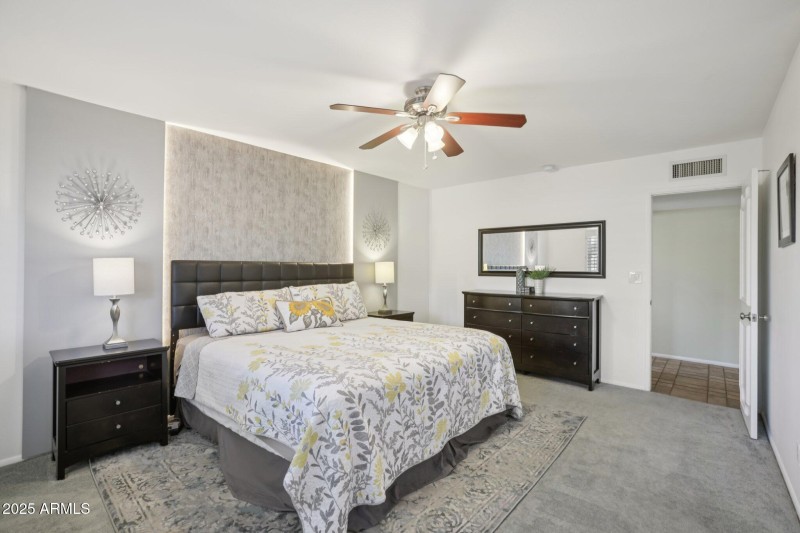 31-web-or-mls-N 26th St-S2409-031