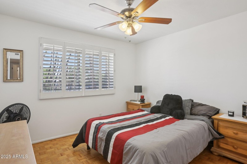 41-web-or-mls-N 26th St-S2409-041