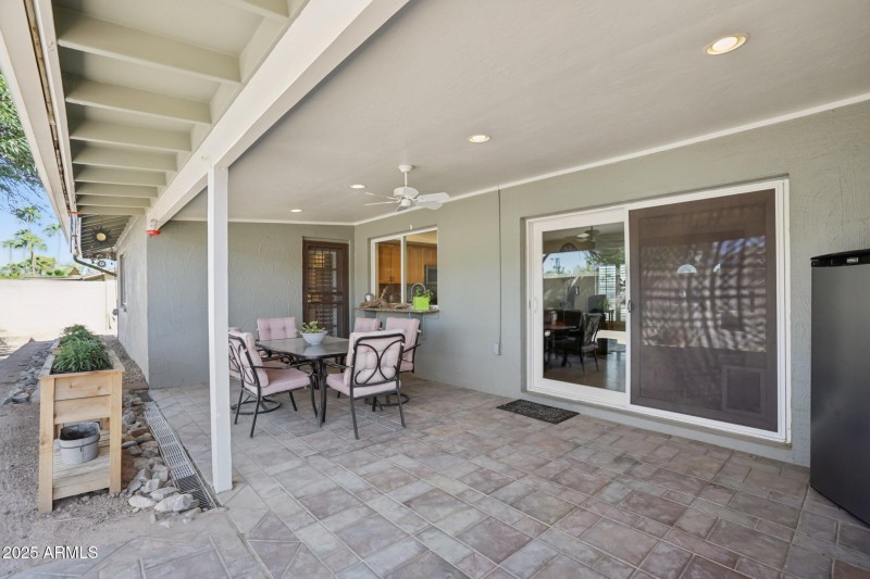 48-web-or-mls-N 26th St-S2409-048