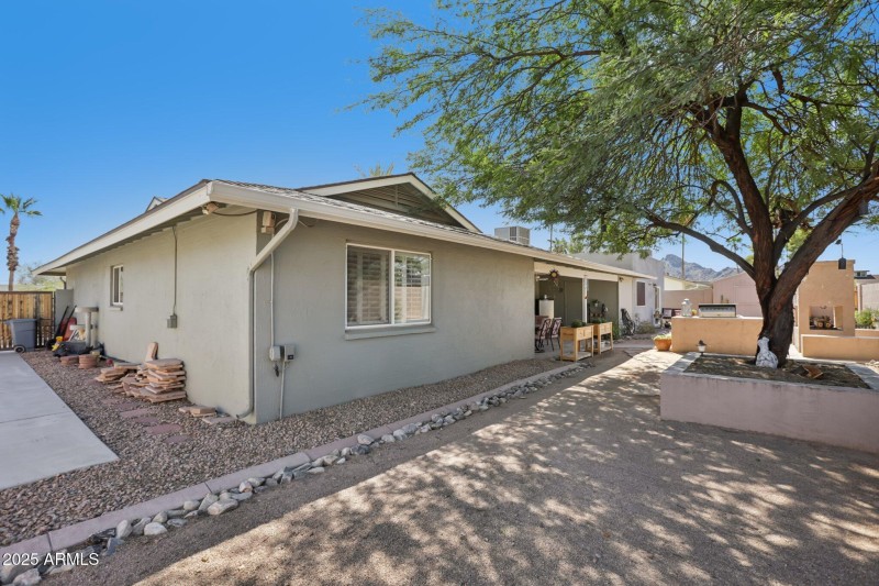 52-web-or-mls-N 26th St-S2409-052