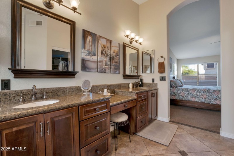 25-web-or-mls-QP-05494