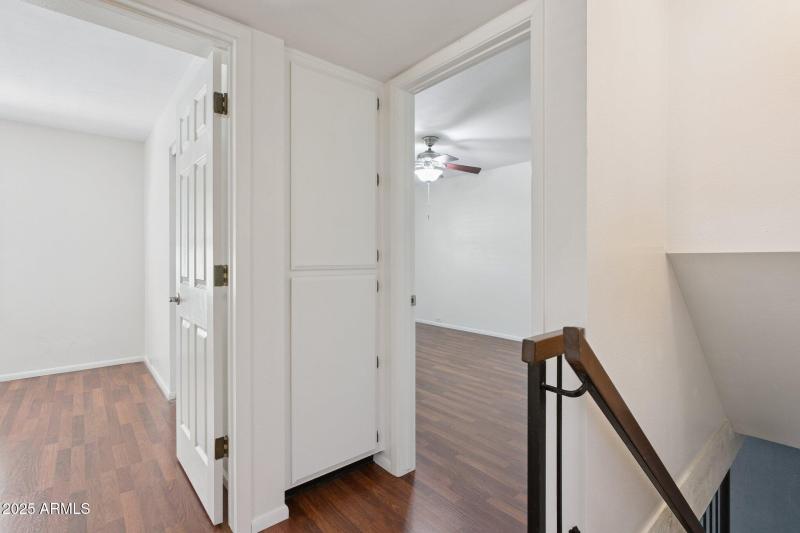 10-web-or-mls-10420-n-11th-pl-3