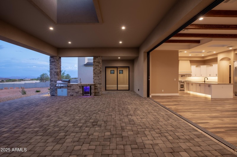 Indoor/Outdoor Living