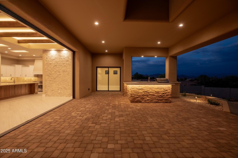 Indoor/Outdoor Living