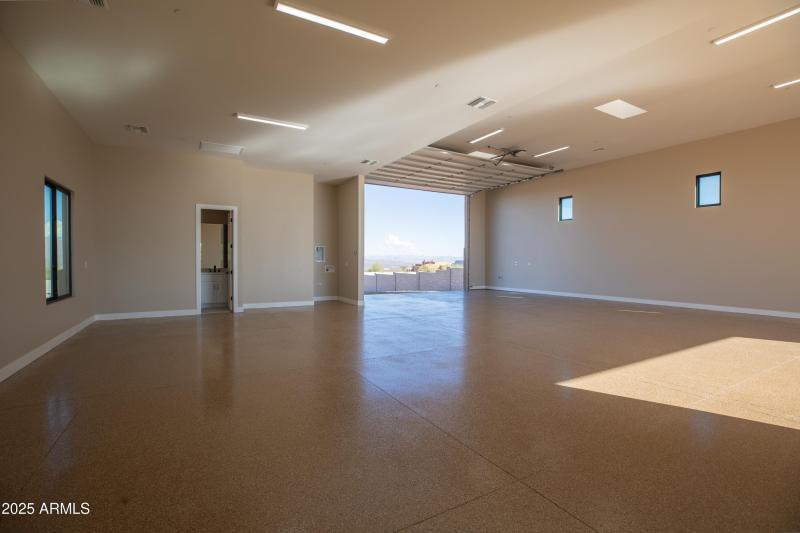 2,376 sqft RV Garage