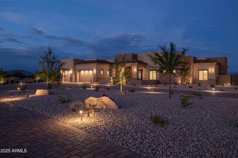 Property View Twilight 2