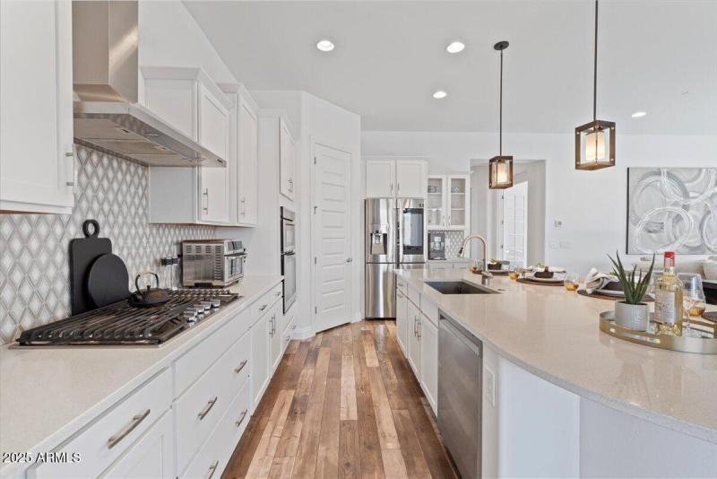 Plenty of Counterspace