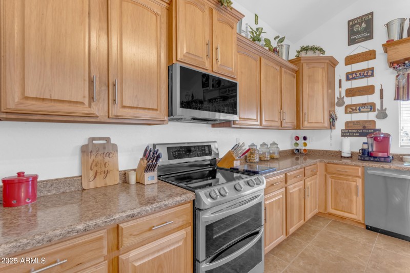 Lots of Counter Space